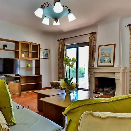 Greice Homes-650 Meters From The Beach, 4 Bedrooms Villa For Holidays In Vilamoura-Quarteira Exterior photo