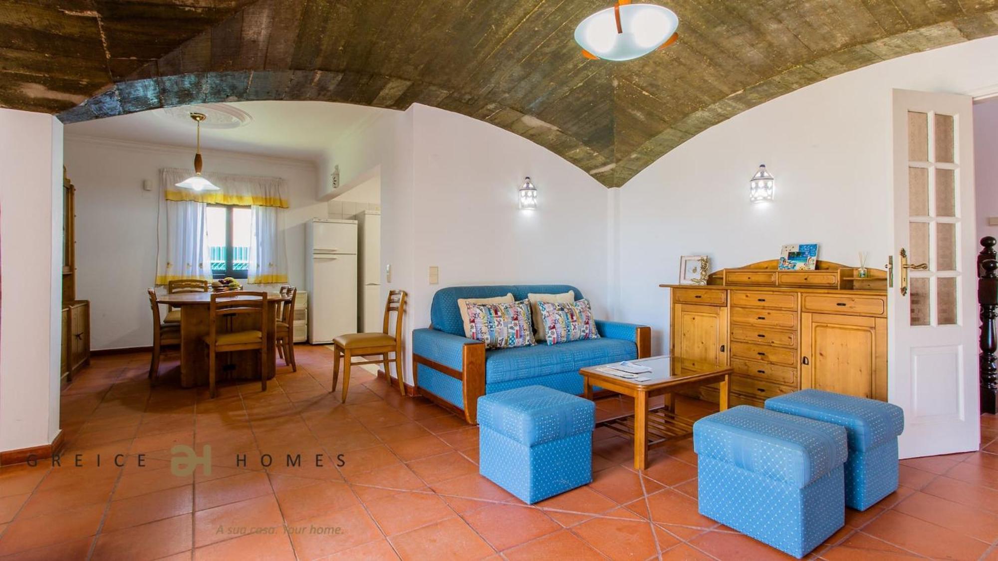 Greice Homes-650 Meters From The Beach, 4 Bedrooms For Holidays In Vilamoura-quarteira *