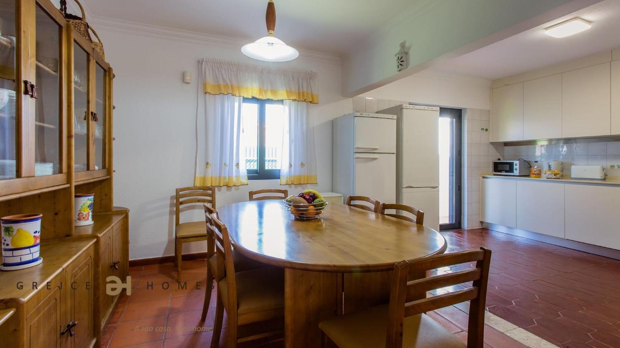Holiday home Greice Homes-650 Meters From The Beach, 4 Bedrooms For Holidays In Vilamoura-quarteira