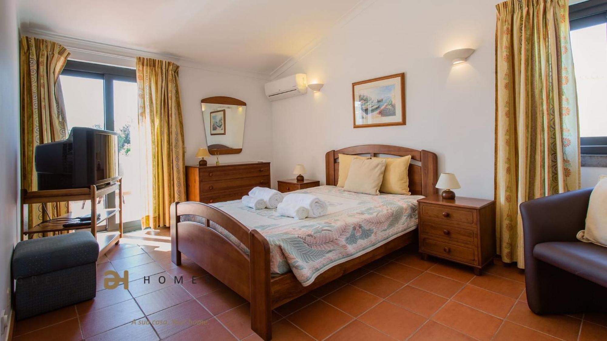Holiday home Greice Homes-650 Meters From The Beach, 4 Bedrooms For Holidays In Vilamoura-quarteira *